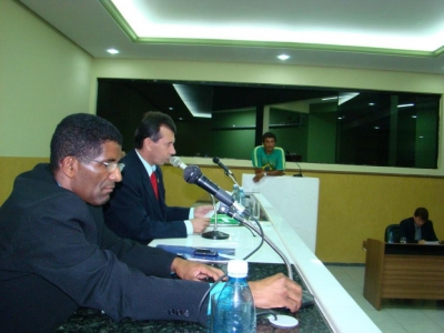 Vereadores derrubam projeto 34/2010 que criava nova secretaria e alterava estrutura administrativa do município