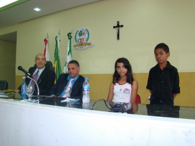 Escolas Joaquim de Paula Ferreira, Tancredo Neves e Joseph Hein elegem seus vereadores mirins
